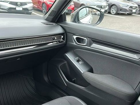 Used 2025 Honda Civic Sport image 22
