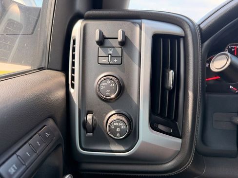 Used 2015 GMC Sierra 1500 SLT w/ SLT Crew Cab Value Package AWD/4WD image 23
