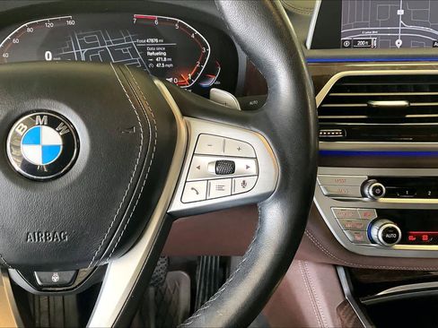 Used 2021 BMW 750i xDrive image 23