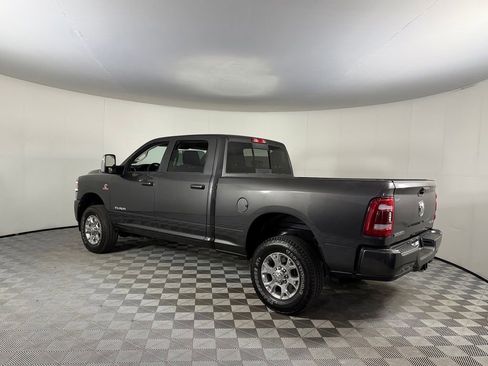 Used 2024 RAM 2500 Laramie AWD/4WD image 10