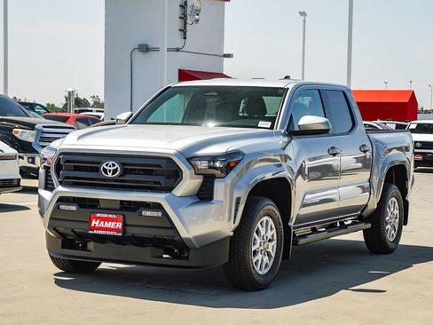 New 2026 Toyota Tacoma SR5 RWD image 3