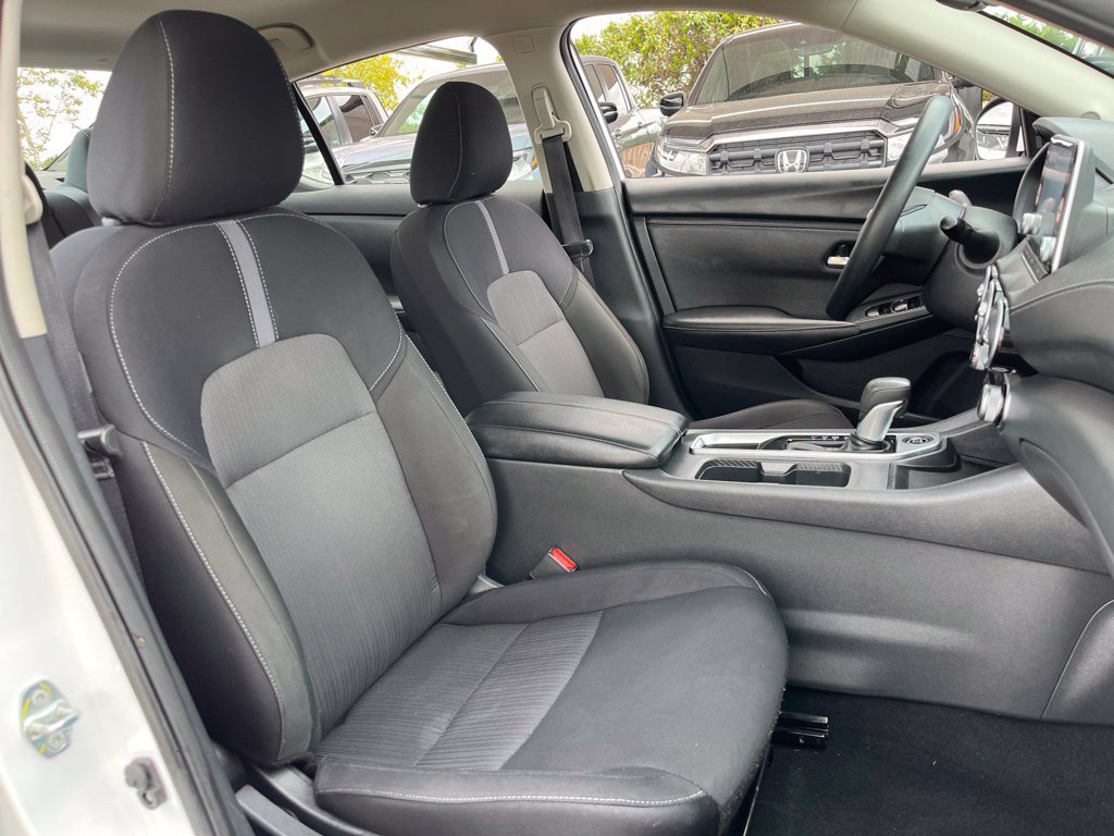 Used 2025 Nissan Sentra SV FWD image 28