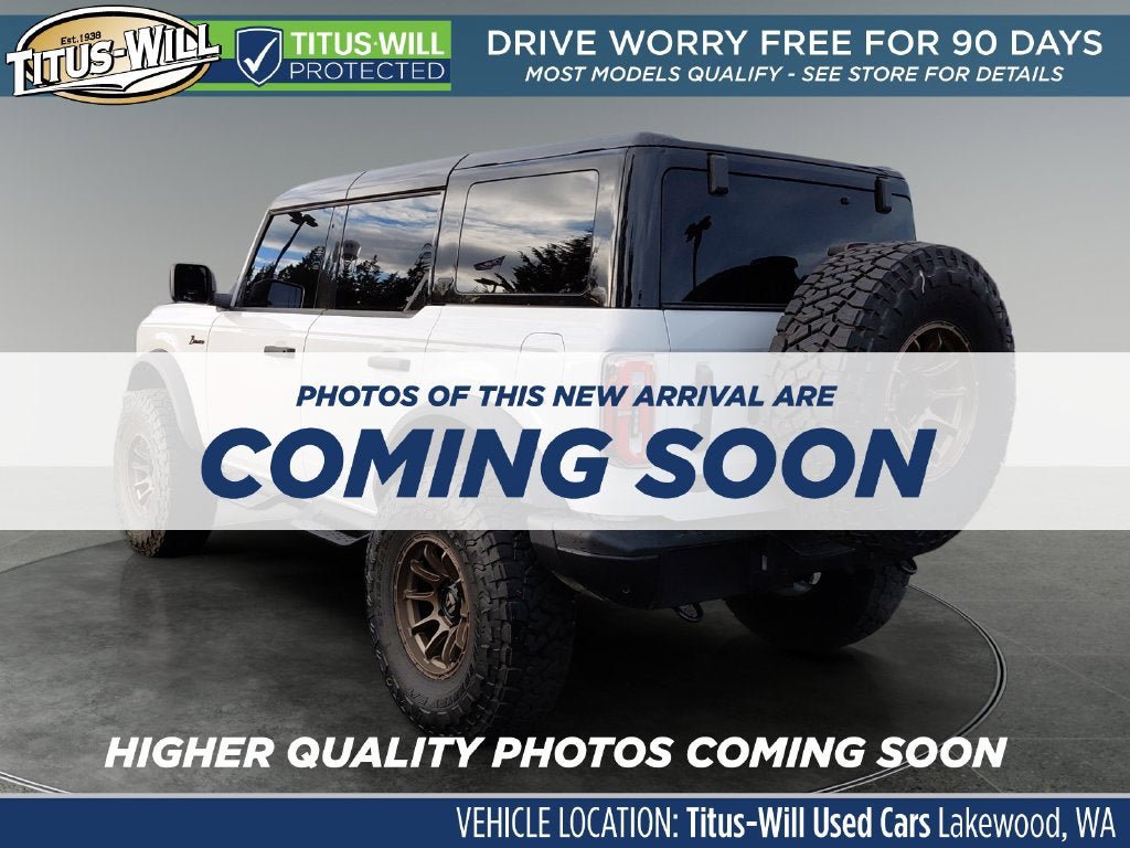 Used 2025 Ford Bronco Badlands AWD/4WD image 3