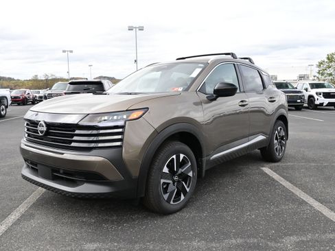 New 2026 Nissan Kicks SV w/ SV Premium Package image 4