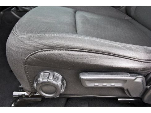 Used 2020 Jeep Wrangler Unlimited Sahara AWD/4WD image 26
