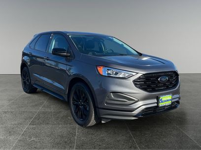 Used 2022 Ford Edge SE w/ Black Appearance Package