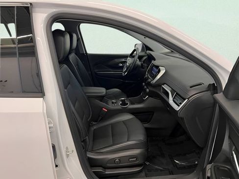 Used 2023 GMC Terrain SLT AWD/4WD image 10