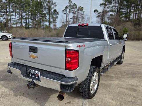 Used 2017 Chevrolet Silverado 2500 LT w/ LT Plus Package image 5