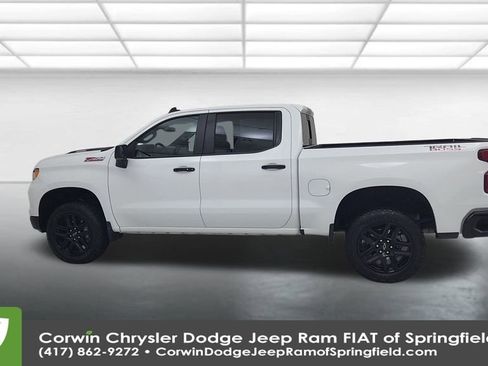 Used 2024 Chevrolet Silverado 1500 LT Trail Boss w/ Convenience Package II image 9