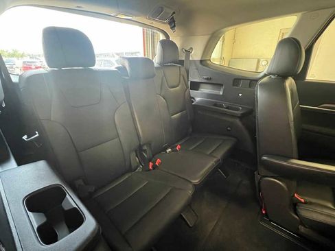 Used 2022 Kia Telluride S image 20