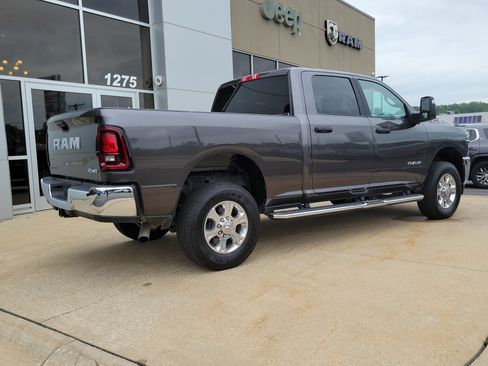 Used 2025 RAM 2500 Big Horn AWD/4WD image 4