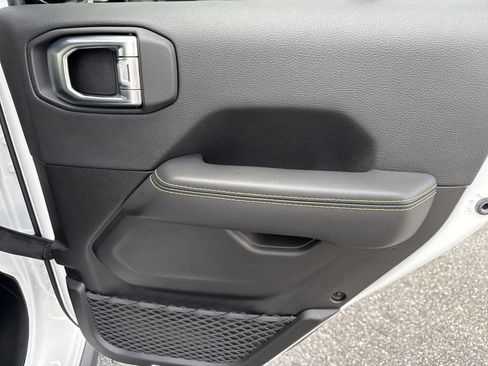 Used 2024 Jeep Wrangler Sahara w/ Technology Group image 17