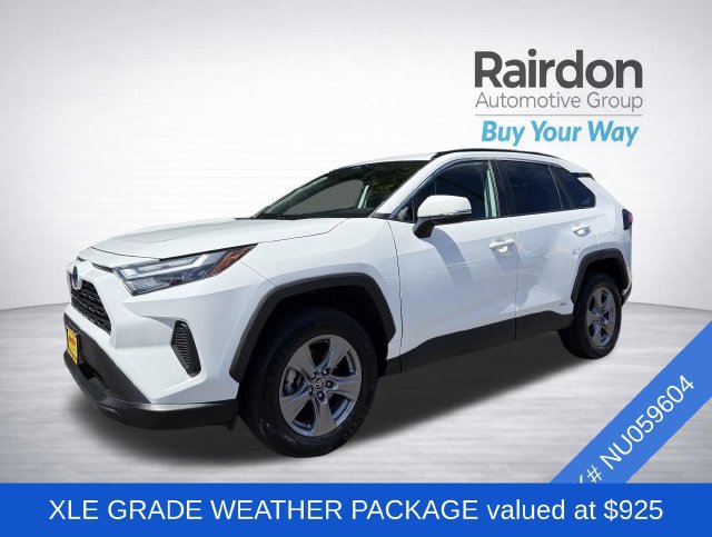 Used 2022 Toyota RAV4 XLE w/ Convenience Package AWD/4WD image 3