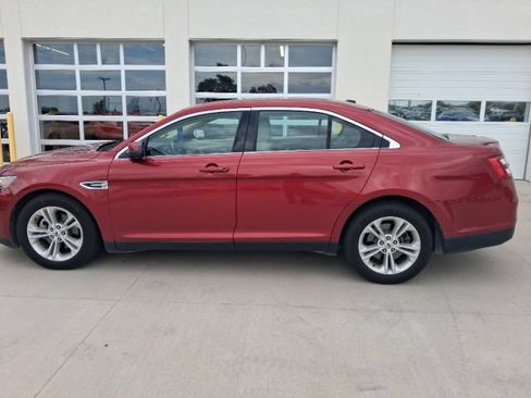 Used 2015 Ford Taurus SEL w/ Equipment Group 201A FWD image 6