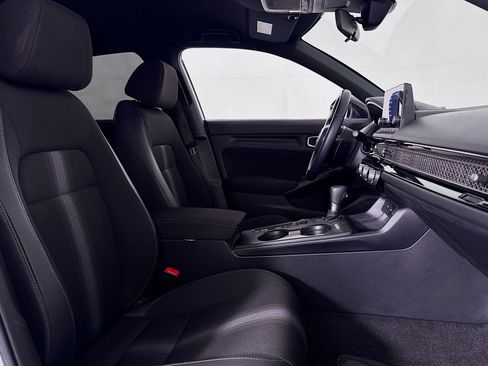 Used 2025 Honda Civic Sport image 7
