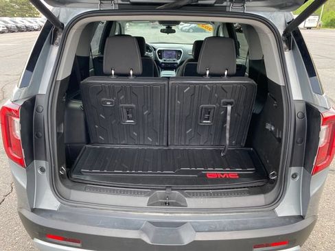 Certified 2023 GMC Acadia SLE w/ Driver Convenience Package FWD image 20