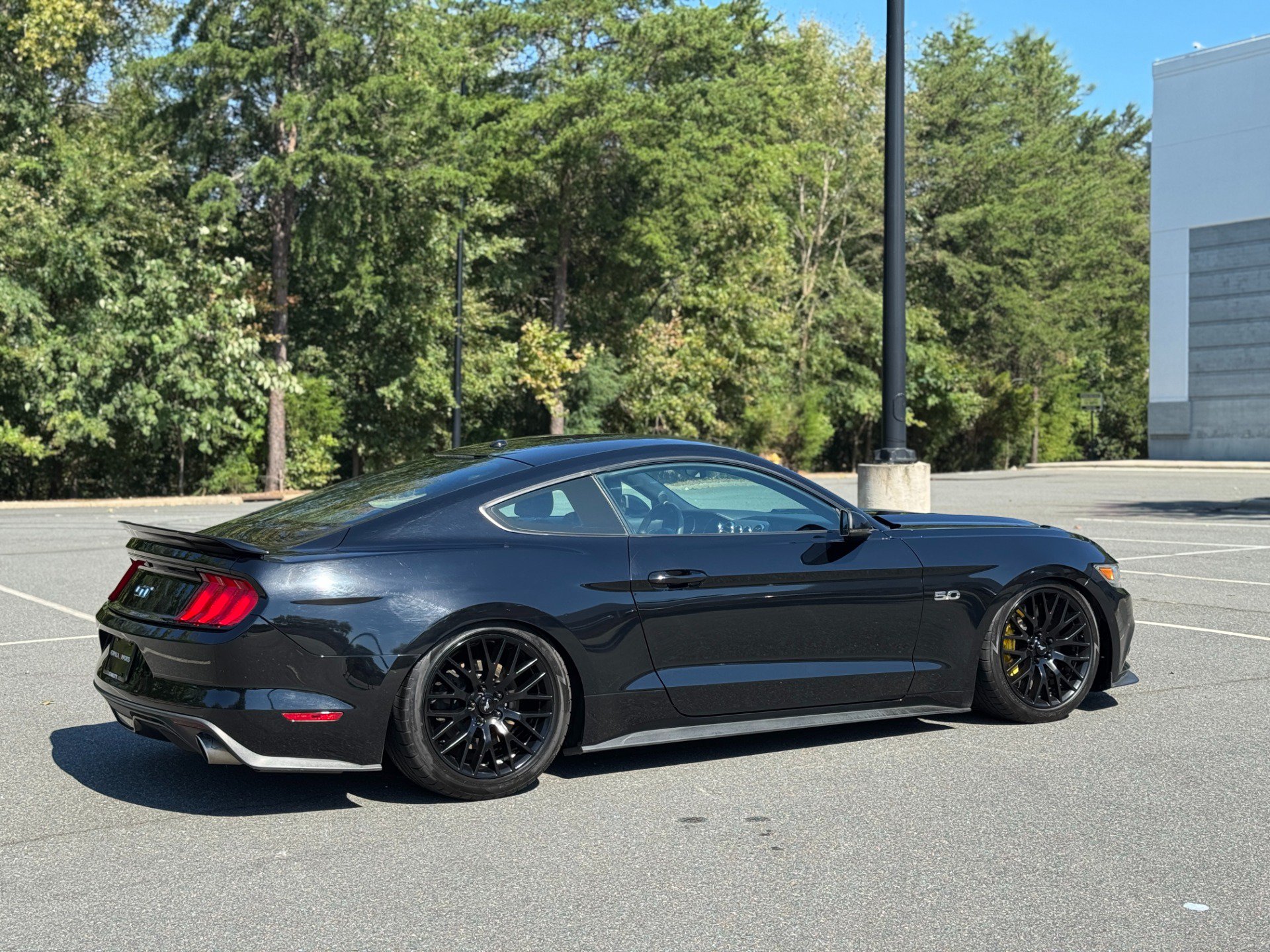 Used 2016 Ford Mustang GT Premium w/ GT Performance Package RWD image 13