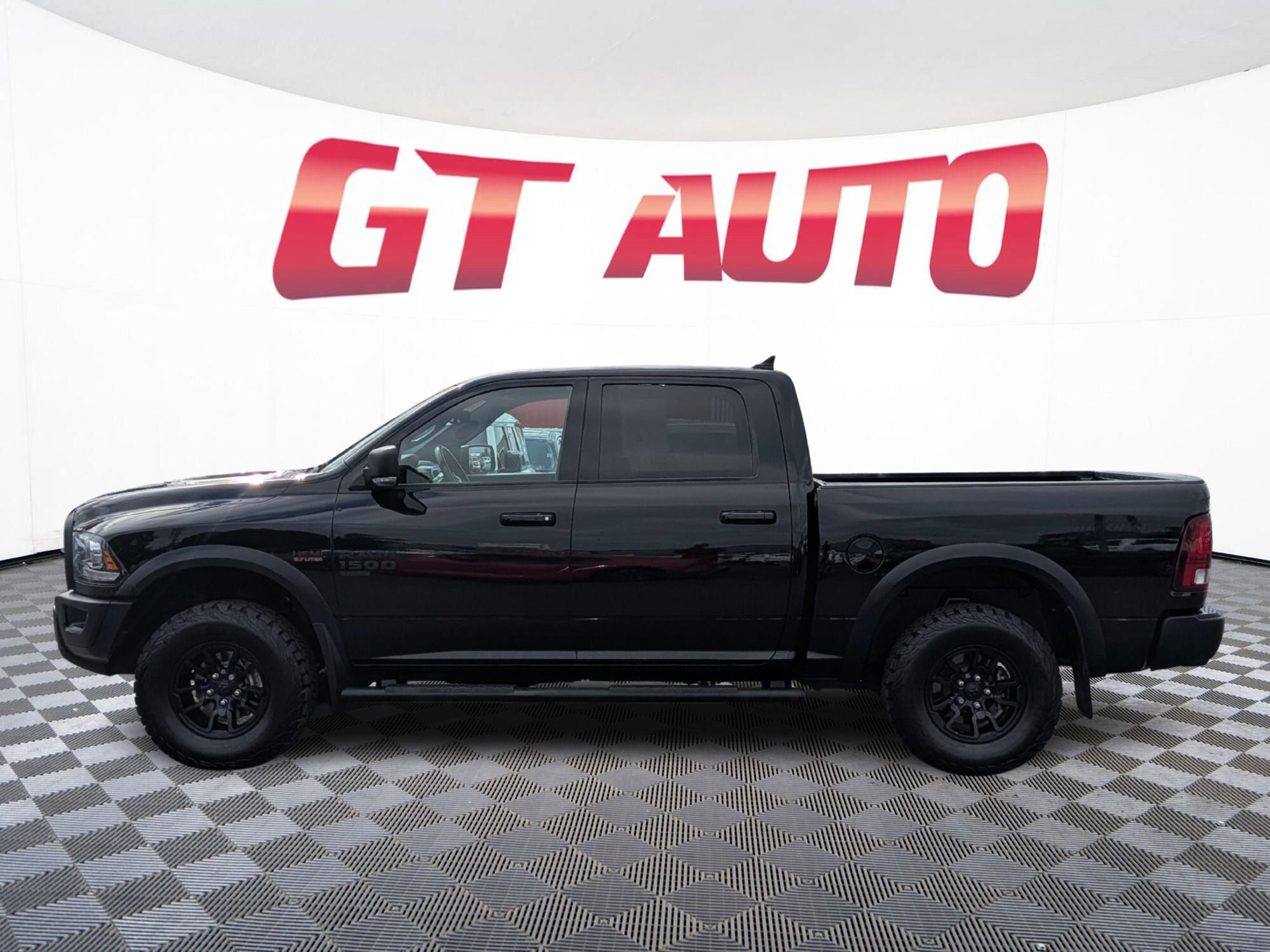 Used 2023 RAM 1500 Warlock AWD/4WD image 3