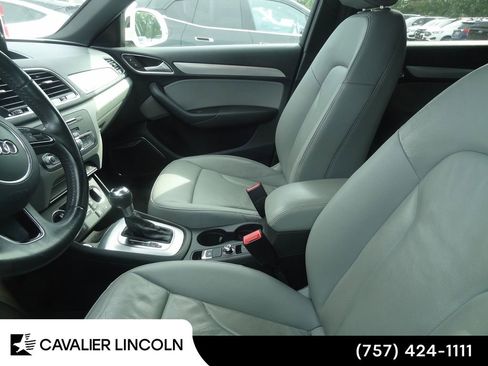 Used 2017 Audi Q3 2.0T Prestige w/ Prestige Package AWD/4WD image 6