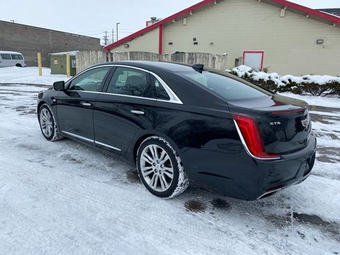 Used 2019 Cadillac XTS Luxury image 3