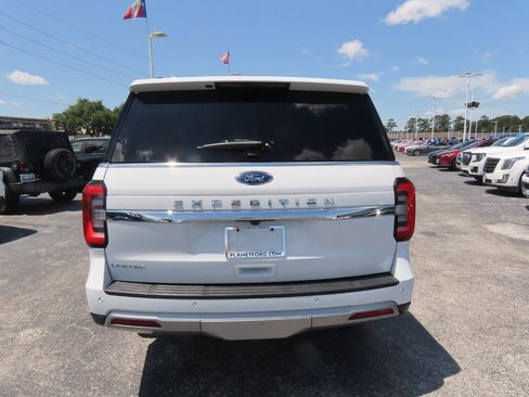 Used 2024 Ford Expedition Limited AWD/4WD image 13