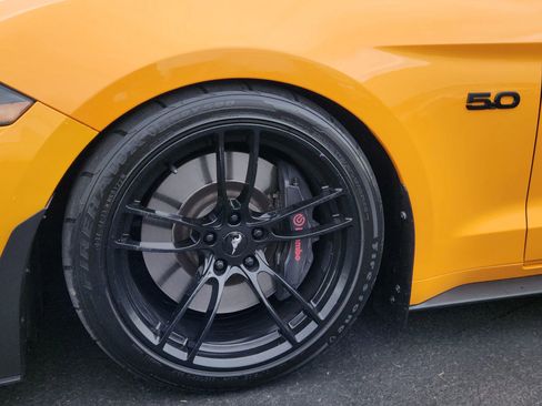 Used 2018 Ford Mustang GT Premium w/ GT Performance Package image 6