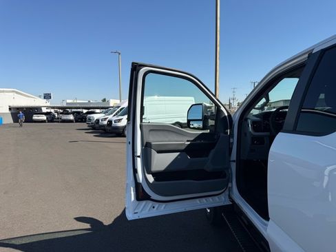 New 2026 Ford F550 4x4 Supercab Super Duty image 11