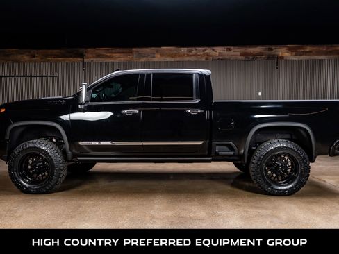 Used 2024 Chevrolet Silverado 2500 High Country w/ LPO, Dark Essentials Package image 6