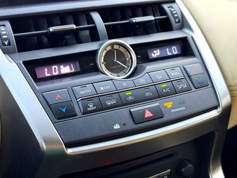 Used 2015 Lexus NX 200t FWD image 27