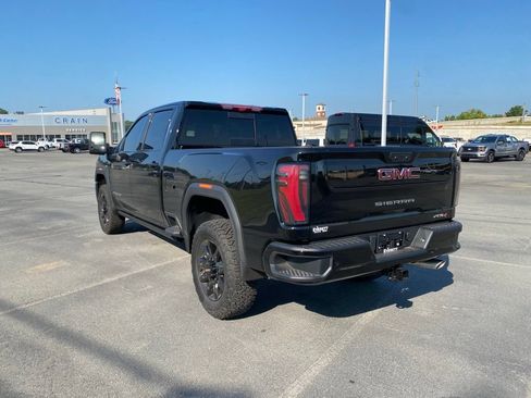 Used 2026 GMC Sierra 2500 AT4 w/ AT4 Premium Plus Package AWD/4WD image 5