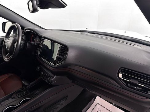 Used 2024 Dodge Durango R/T w/ Blacktop Package image 27