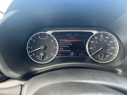 Used 2025 Nissan Sentra SV FWD image 37