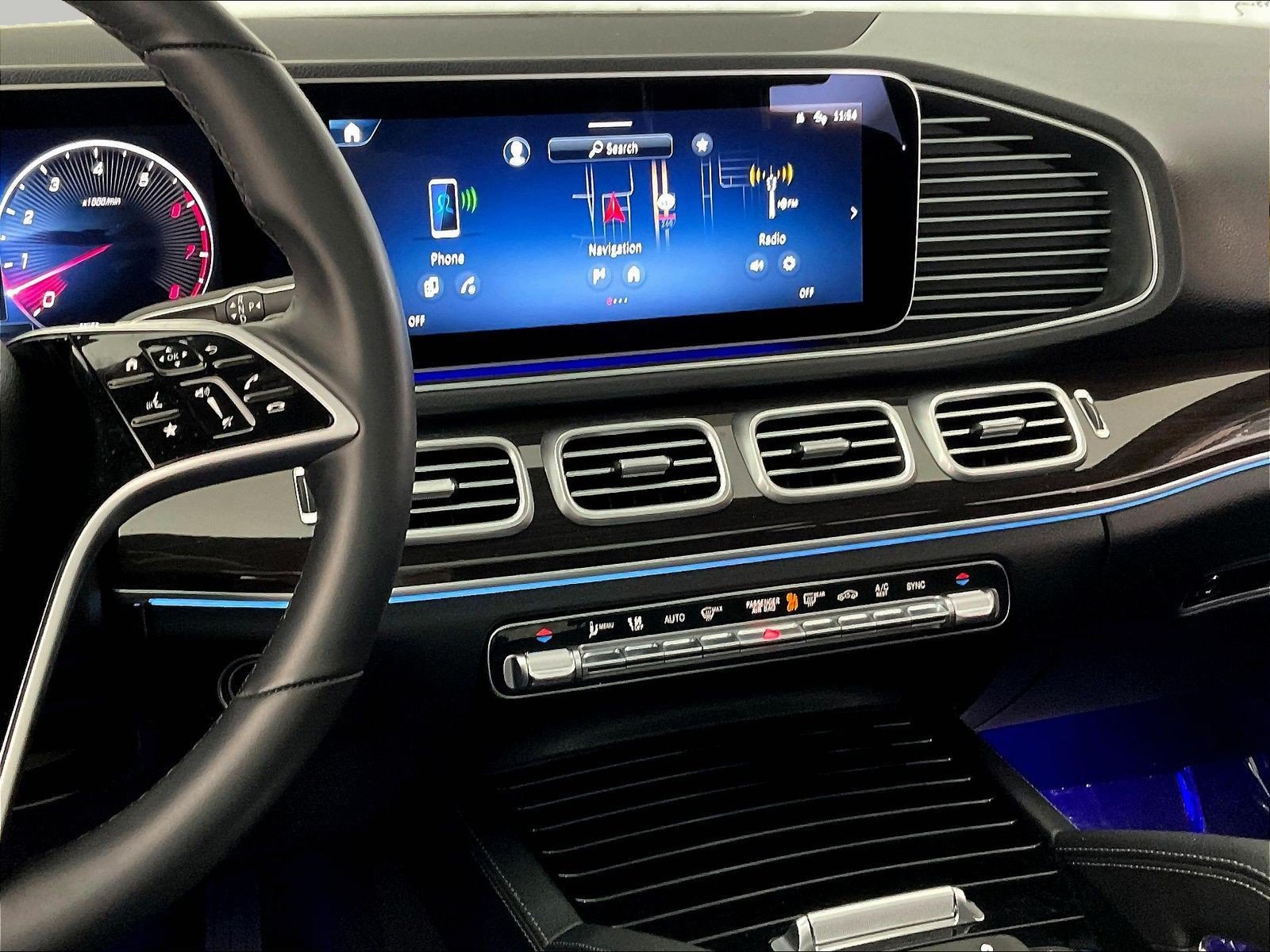 Certified 2025 Mercedes-Benz GLE 450 4MATIC image 9