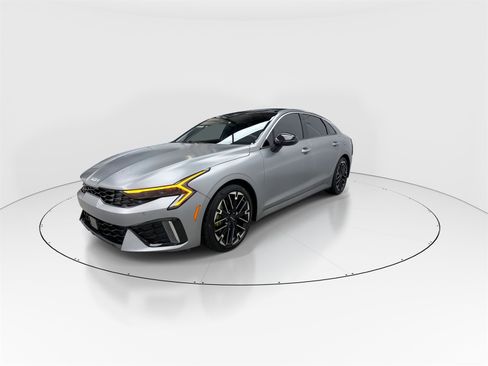 Used 2025 Kia K5 GT image 4