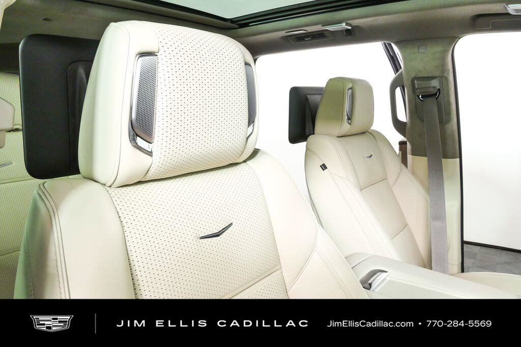 New 2026 Cadillac Escalade Platinum Sport w/ LPO, ONYX Package AWD/4WD image 26