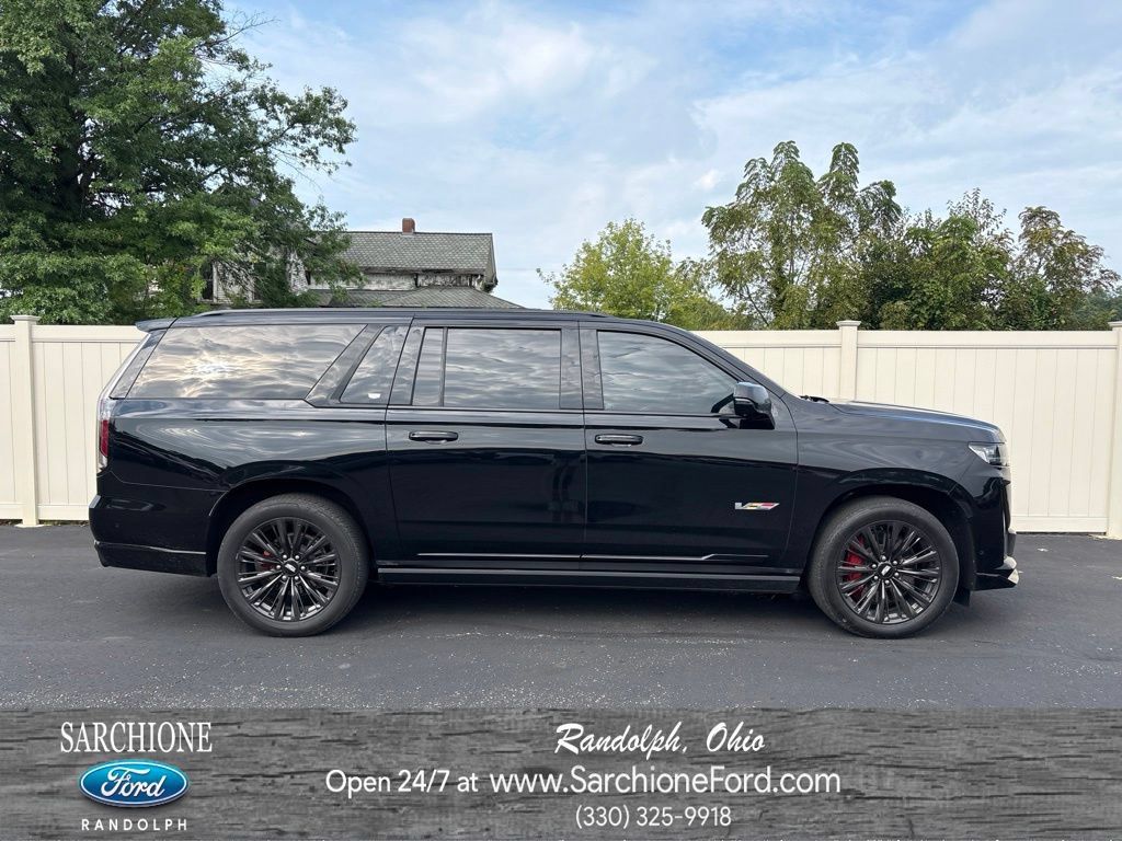 Used 2024 Cadillac Escalade ESV V w/ LPO, ONYX Package AWD/4WD image 1