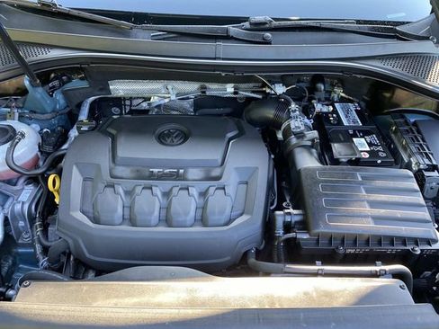 Used 2020 Volkswagen Tiguan SEL FWD image 33