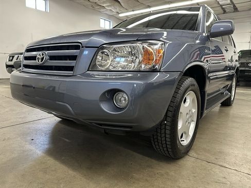 Used 2005 Toyota Highlander Limited image 37