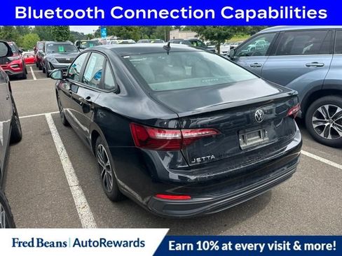 Used 2024 Volkswagen Jetta Sport FWD image 5