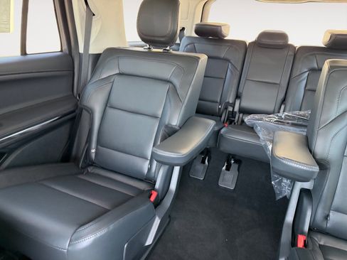 New 2026 Lincoln Navigator Reserve AWD/4WD image 13