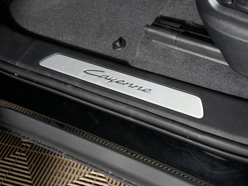 New 2026 Porsche Cayenne image 19