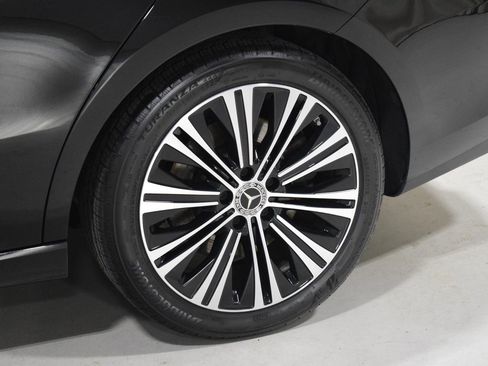 Used 2023 Mercedes-Benz CLA 250 4MATIC image 6