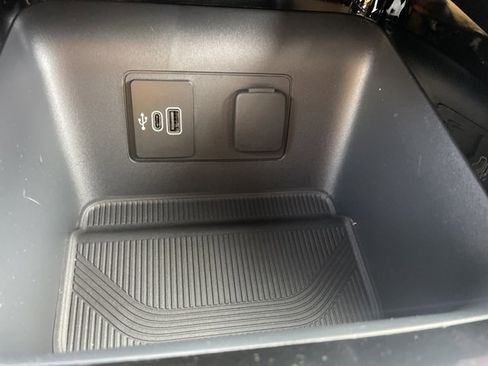 New 2026 Ford Explorer Platinum w/ LUX Leather Package image 41