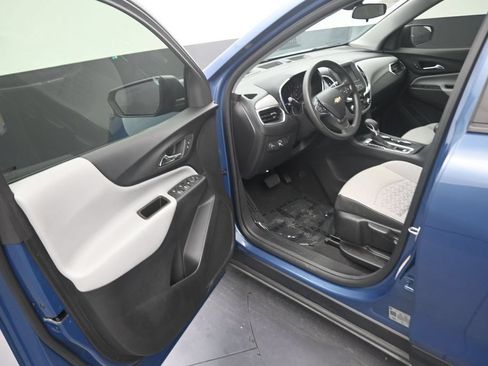Used 2024 Chevrolet Equinox LS FWD image 10