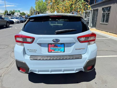 Used 2022 Subaru Crosstrek 2.0i Premium w/ Moonroof Package AWD/4WD image 4