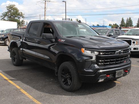 Used 2023 Chevrolet Silverado 1500 LT Trail Boss w/ Protection Package AWD/4WD image 3