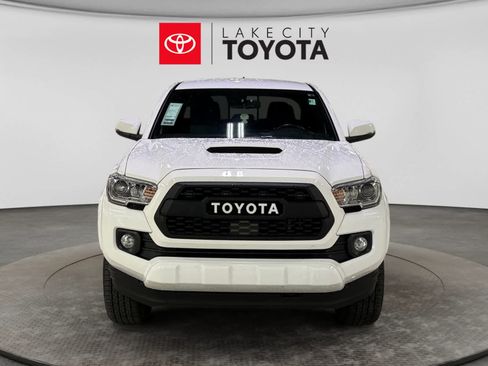 Used 2022 Toyota Tacoma TRD Sport AWD/4WD image 14