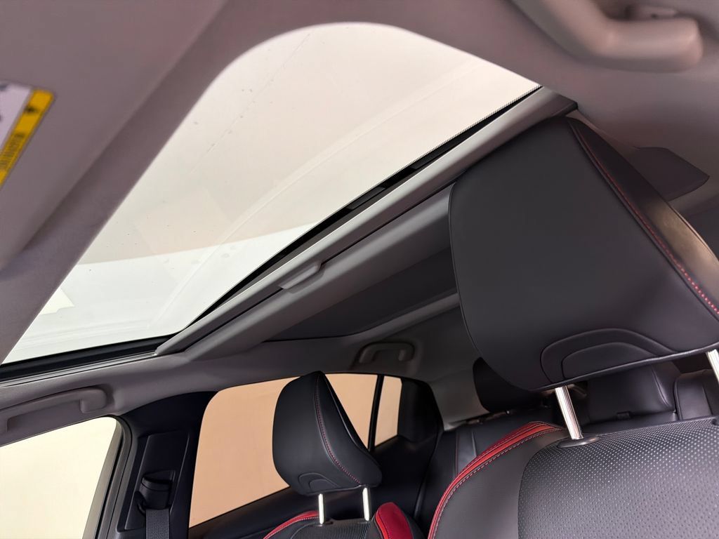 Used 2024 Toyota Prius Prime FWD image 9