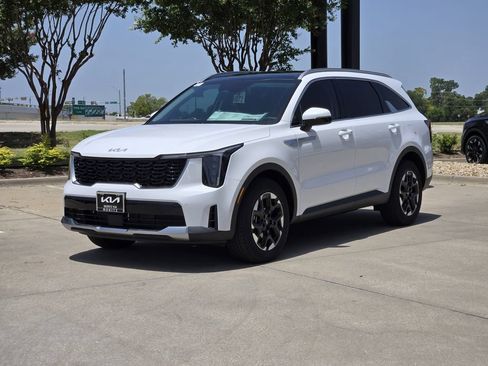 New 2026 Kia Sorento S w/ S Panoramic Sunroof Package FWD image 2