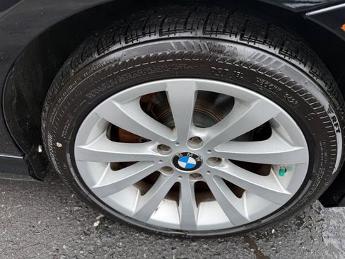 Used 2009 BMW 328i xDrive Sedan AWD/4WD image 12